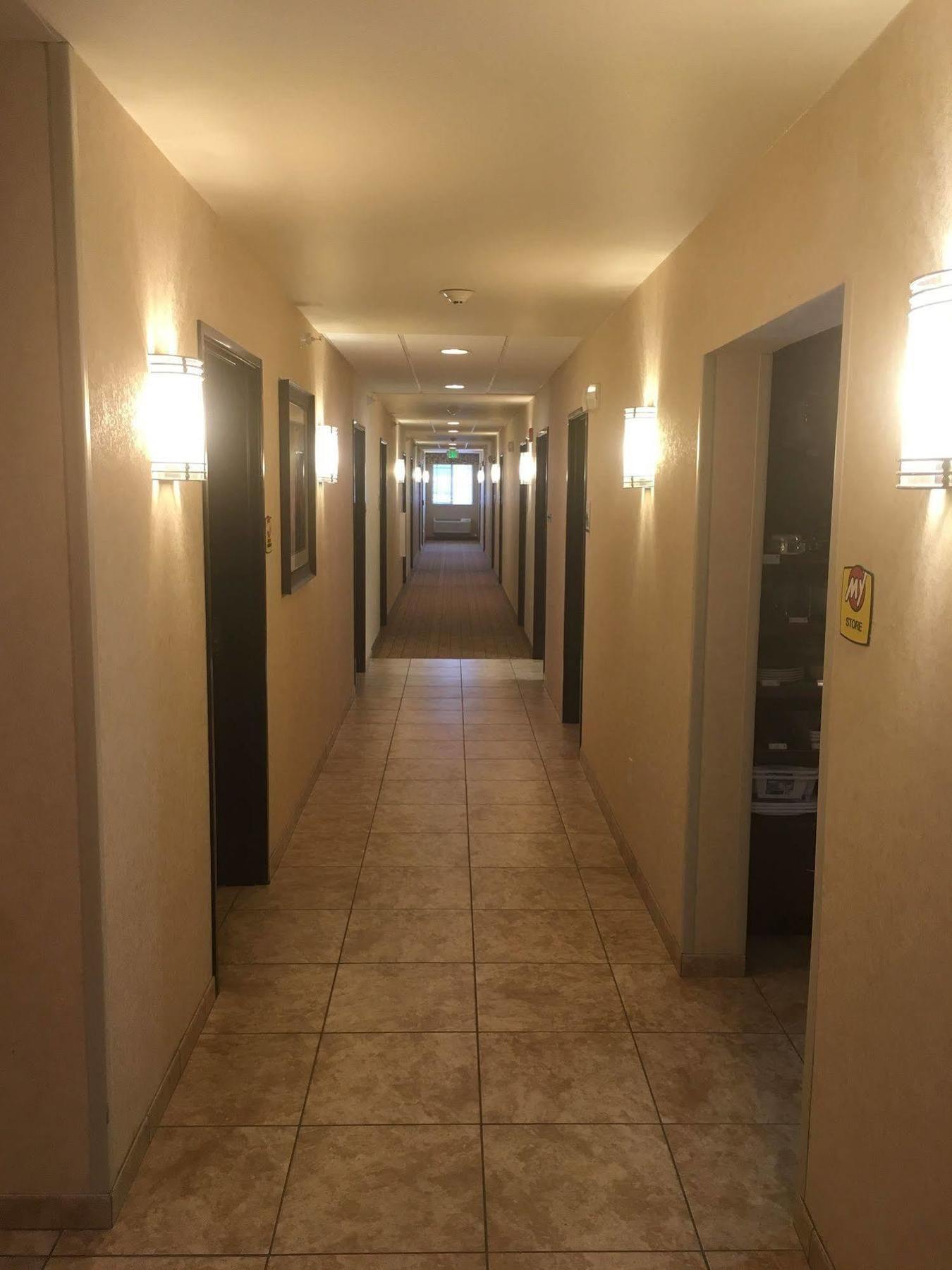 My Place Hotel-Dickinson, Nd Dış mekan fotoğraf